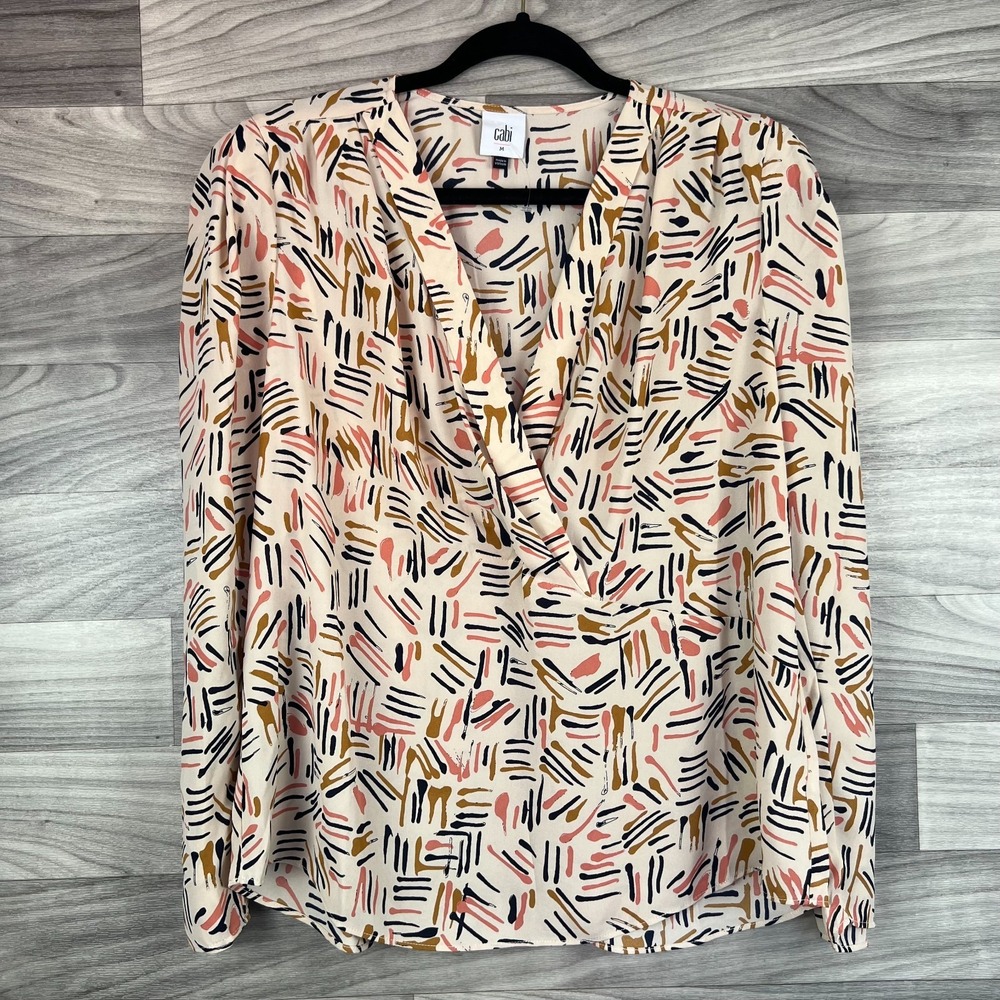 Cabi Blouse Women Medium Beige Geometric Print Surplice Neck Top Career Business